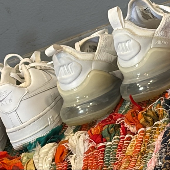 Nike White Air Max Sneakers 270 - Picture 1 of 4